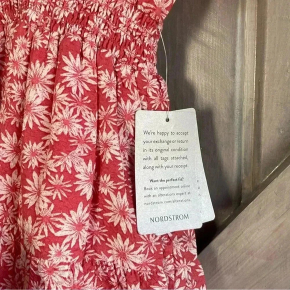 Charles Henry Short Sleeve Faux Wrap‎ Mini Dress in Coral Daisy- XS - Picture 6 of 11